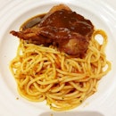 😋😋😋
Xin Wang Hong Kong Cafe Chicken Chop with Tomato Spaghetti ($11.50)!