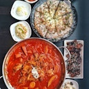 [Yeogi Korean Restaurant]
.