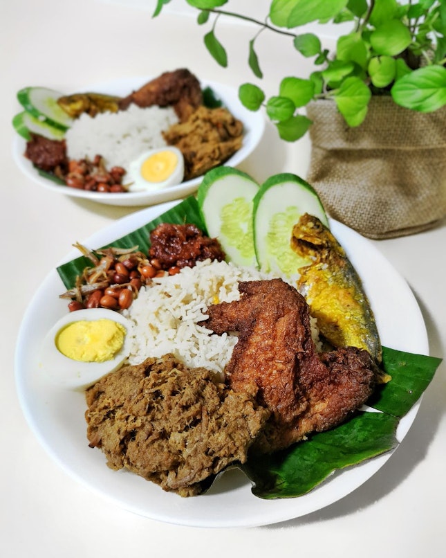 Mama Lucia's Nasi Lemak All In The Family set 