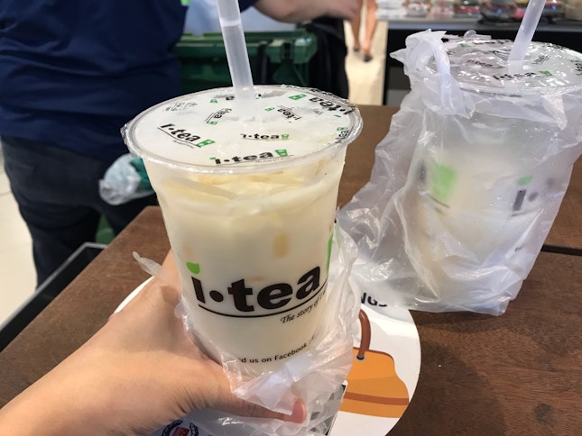 Oolong Latte ($3.40 For Large Size)
