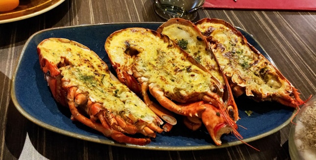 Baked Salted Egg Lobster Thermidor