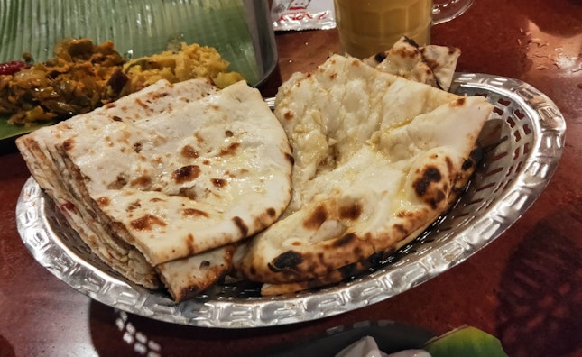 Butter & Garlic Naan & Kashmiri Naan
