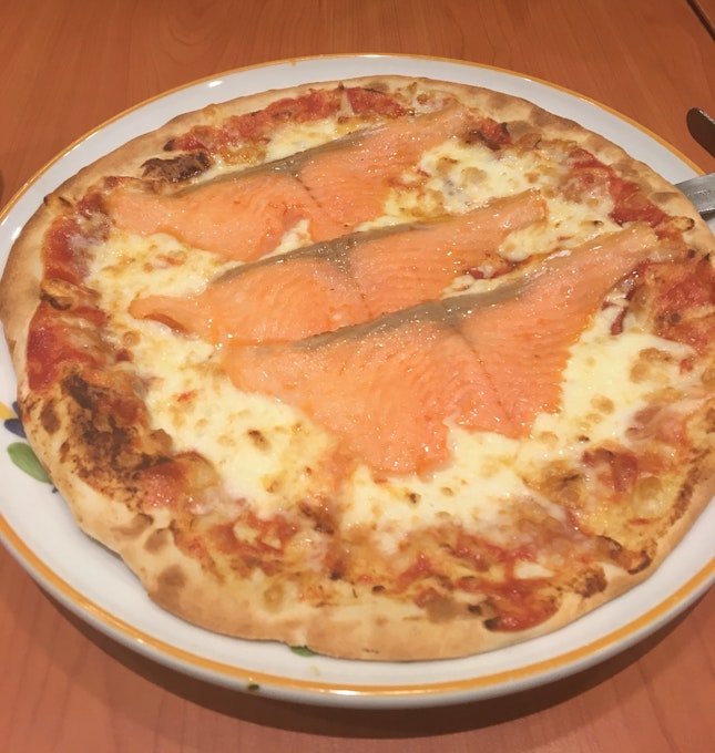 Salmon Pizza $7.90