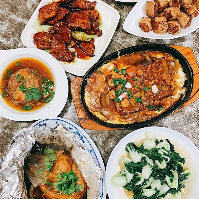 ✨Zai Shun Zi Char 🇸🇬✨ ⁣⁣Featuring some of my fav Zichar dishes.
