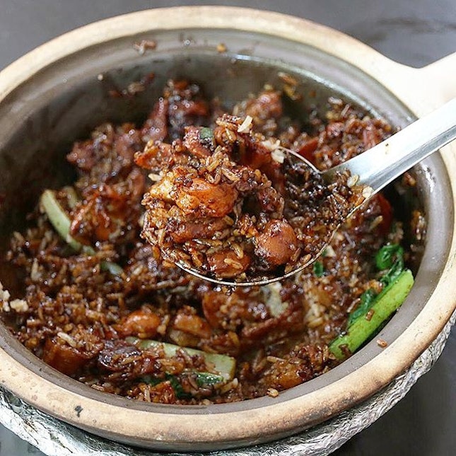 Claypot rice in a Wantan Mee shop for Easties?