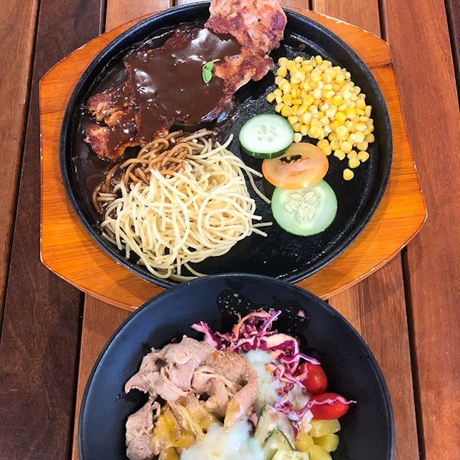 Throwback to our dinner at Pasir Ris Hawker Centre, we have tried Ju Ju Pokebowl, Hawaiian yakiniku beef poke -$6.90 and Daburu’s Champion Chicken Chop ($7.90).