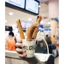 Whoo a cup of banana soft serve with churros, an ideal dessert to my meal.