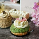 @angelina_singapore ,specialising in French Baking techniques unveils 6 new pastries,not only pretty but taste yummy to their gift box for gifting this Mid Autumn Festival.