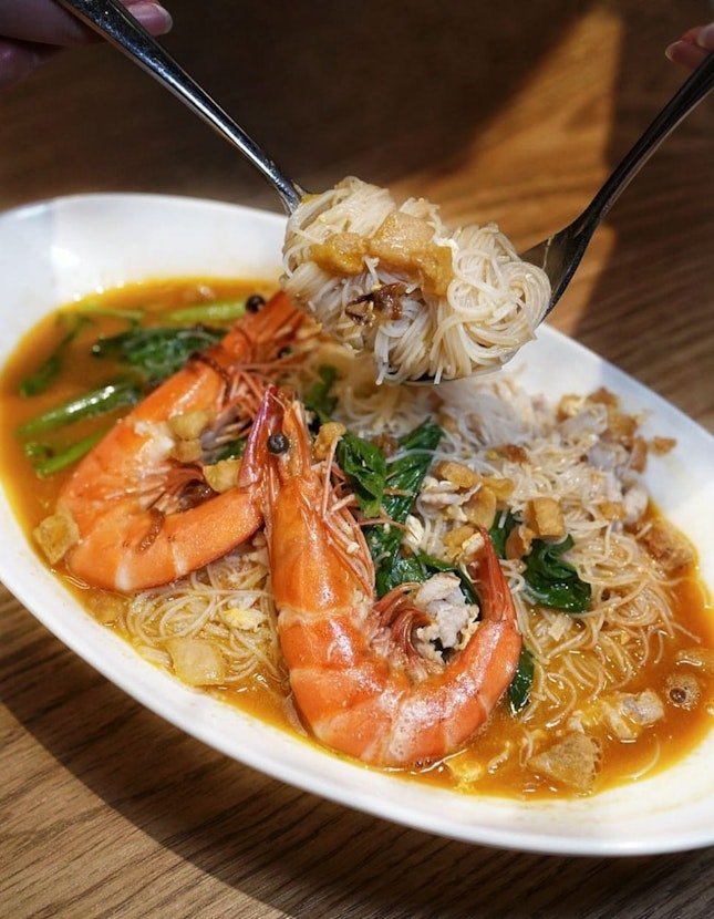 Paradise Classic intro new menu with a highlight of Prawn Broth, that requires 6 hours to cook..