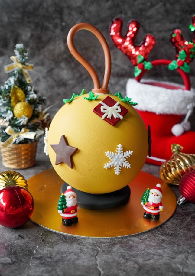 Christmas Ball Chocolate from Origin+Bloom.