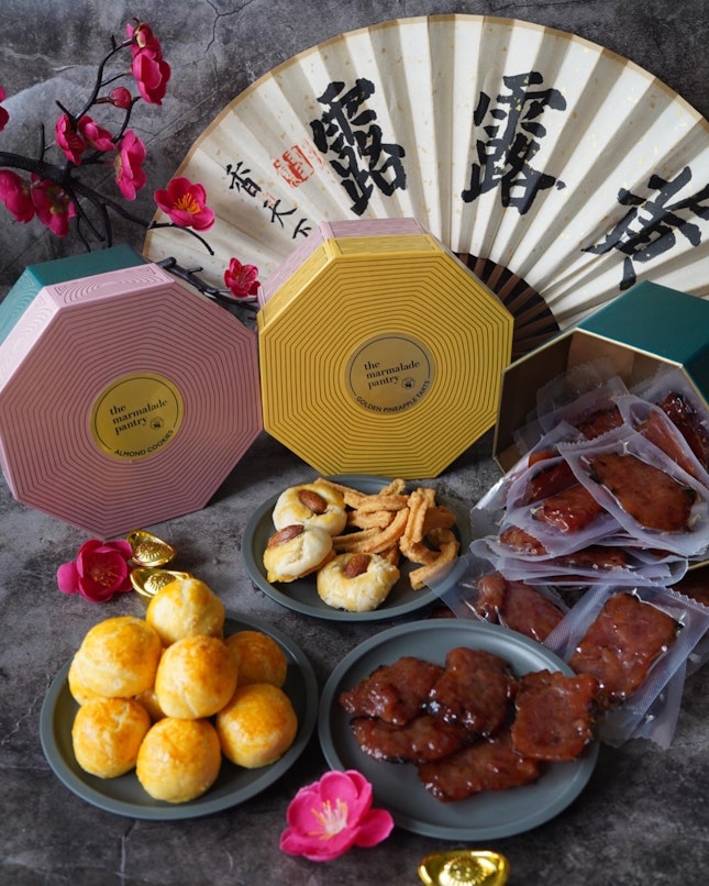 Usher in the Lunar New Year of Tiger, with The Marmalade Pantry’s The Signature Collection ($98+) gift set, comprising all four snacks and the limited edition hanging decoration packed in a premium gift bag (swipe to see the video).