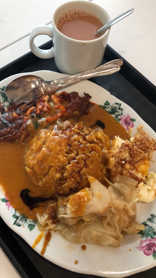 Sambal Sotong Curry Rice ($6)