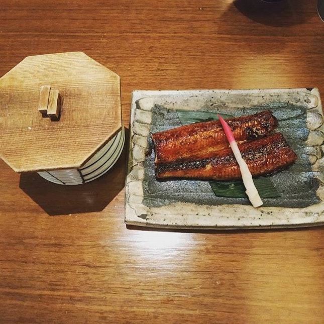 4⭐ Expensive unagi if not for the entertainer 1 for 1 deal.
