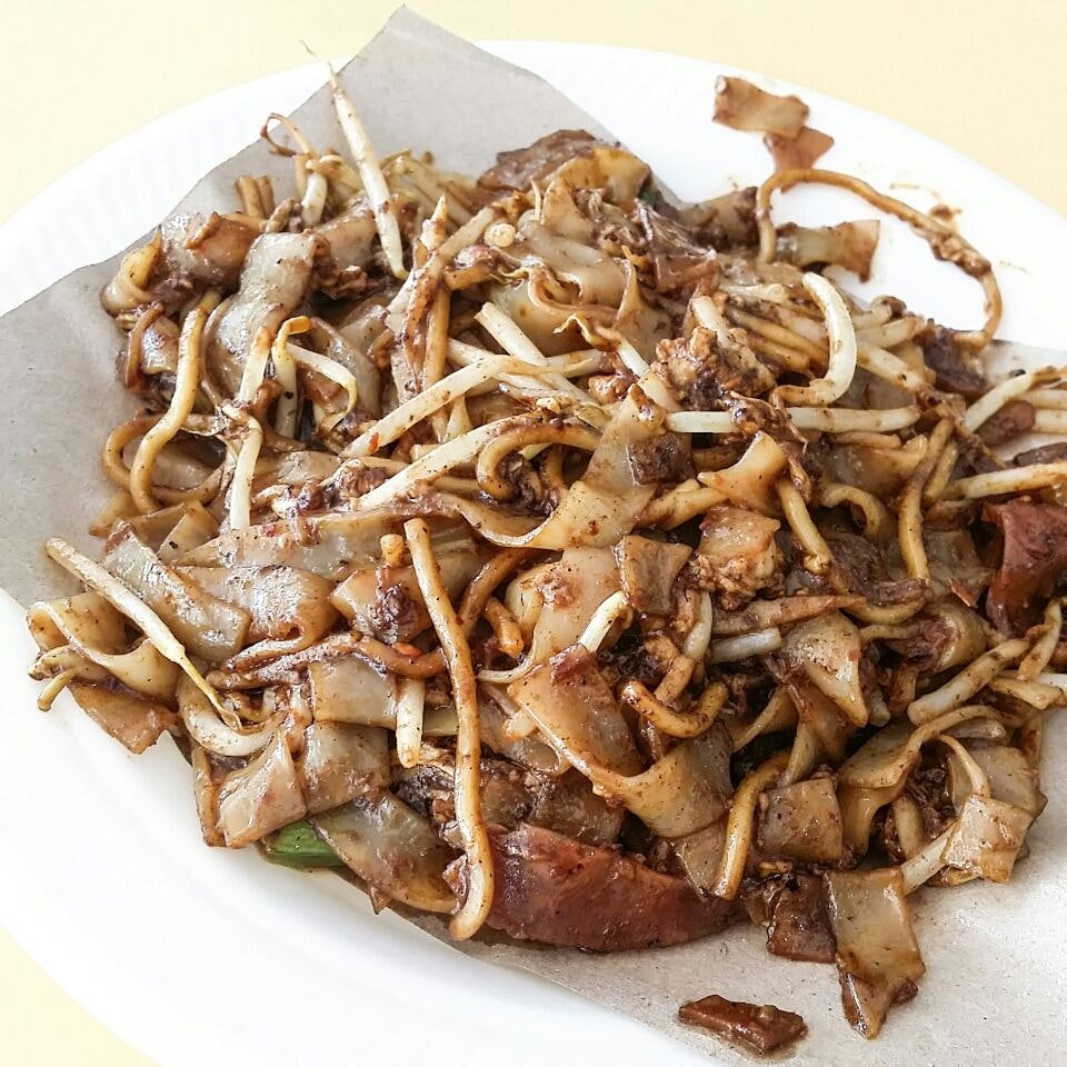 Lao Fu Zi Fried Kway Teow (Old Airport Road Food Centre) Reviews - Singapore | Burpple