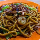 Try the KL kind of Hokkien mee instead of the SG kind if you’re at Malaysia.