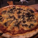 Truffle Mushroom Pizza 👍🏻👍🏻👍🏻👍🏻 $22++