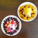 Triple berry and mango cheesecake Bingsu @ Bingsu Cafe

Some legit Korean shaved ice dessert found at Bingsu Cafe Uptown.