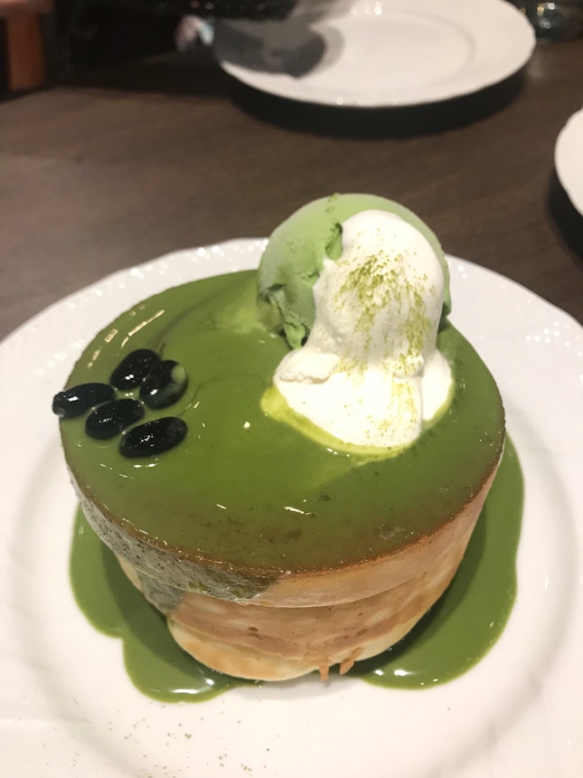 Green Tea soufflé Pancake ($12.50) 