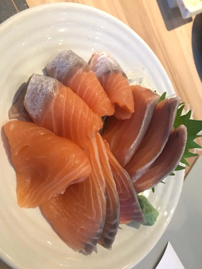 Thick Sliced Cut Of Sushi (6pcs)