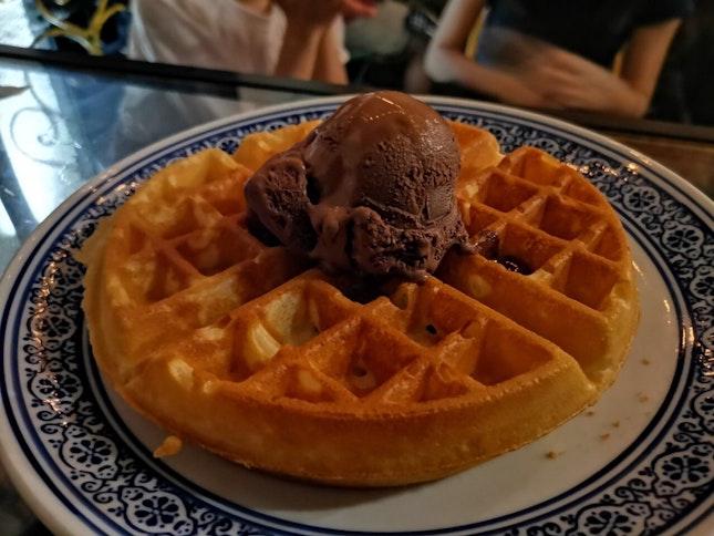 Waffles With Chocolate Truffle Ice Cream