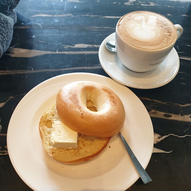 Bagels And Coffee At Tuxedo Carlton City Hotel