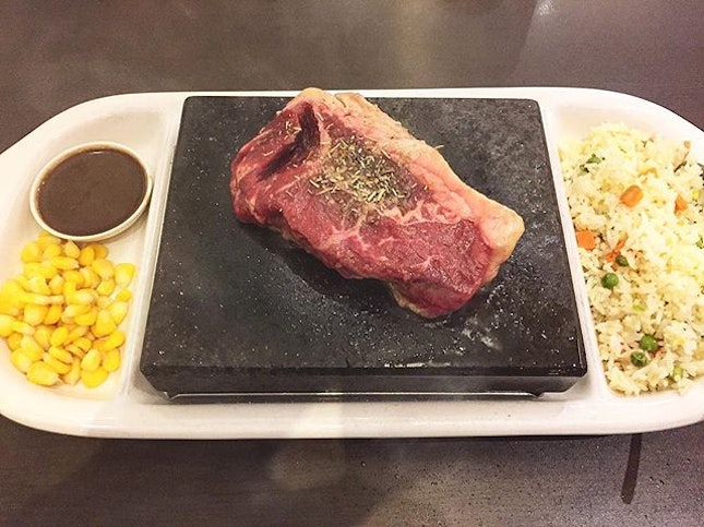 Grilled NZ Sirloin Steak (RM31.80) - No oil nor butter.