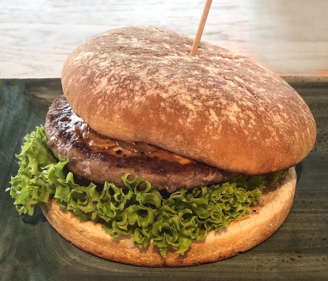 [NEW] Beef Rendang Burger ($16)