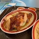 B1-53 Dao Po Curry Chicken Noodles & Hainanses Chicken Rice