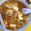Pig's Tail Prawn Kway Teow Soup