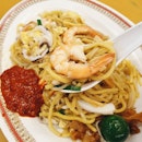 Ranking 42nd on the Top 50 World's Street Food Master, this plate of hokkien mee felt pretty average. 