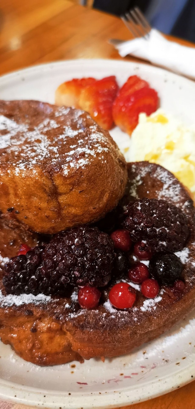 Berry Good French Toast