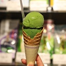 [🇯🇵] #culivinaryjapan #culivinarytokyo 
WORLD’S STRONGEST MATCHA GELATO at SUZUKIEN NANAYA @suzukien.asakusa 
This was probably the only ice cream place I put to my #diediemusttry list, just very curious how world’s strongest matcha gelato would taste like.