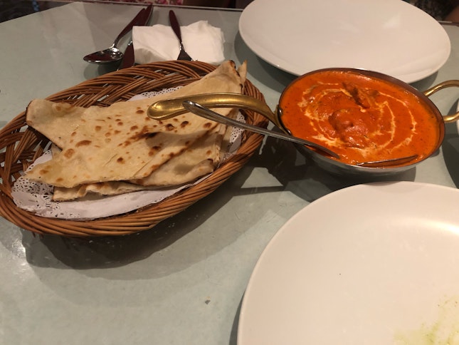 Butter Chicken With Naan $27