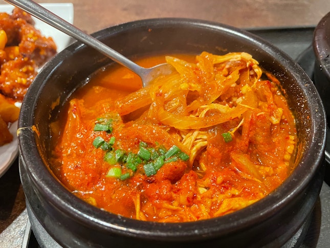 Kimchi Stew With Chicken