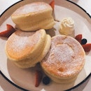 Fluffy Soufflé Pancake