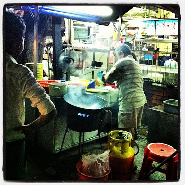The Making of Char Kuey Teow #malaysia #malaysianflavours #instafood #instagood