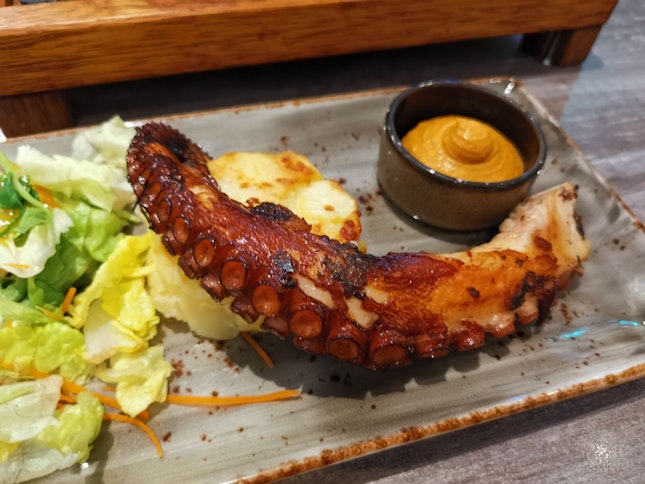 Charcoal Grilled Octopus Leg