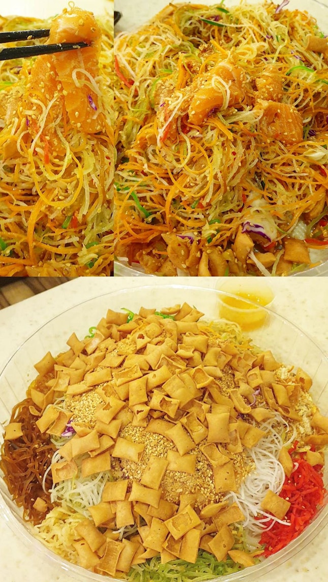 CNY Sakae Sushi Rong Yusheng 