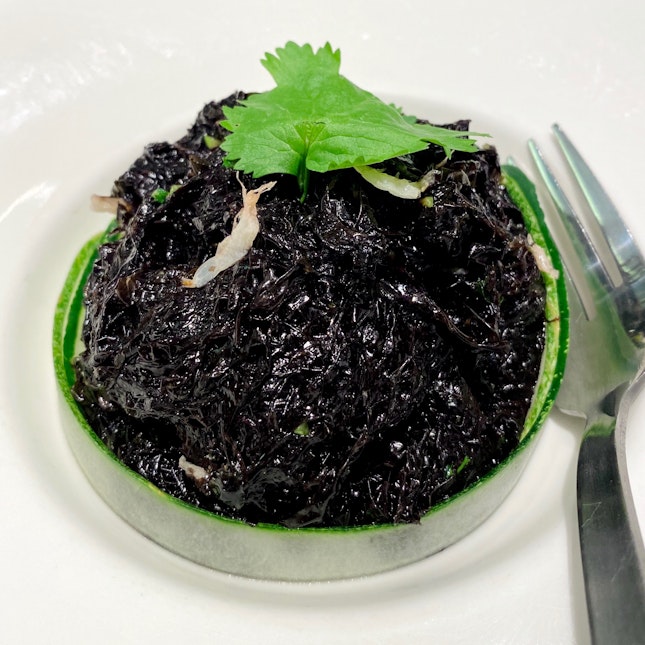 Seaweed with Mini Shrimps Dressed with Sauce ($8.90)