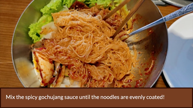 Mix The Spicy Cold Noodles With Gochujang!