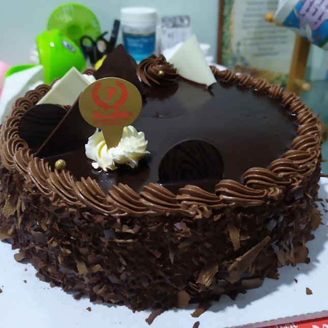 Truffle Chocolate Cake 
