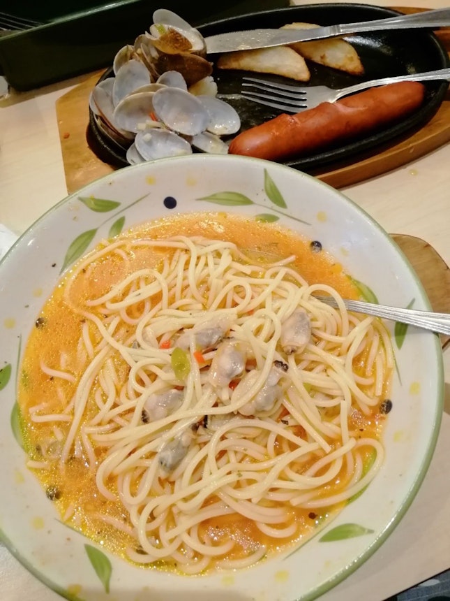 Delicious Clam Vongole pasta spicy tomato soup & cheese sausages 