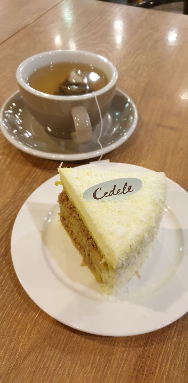 Odeh Odeh Cake