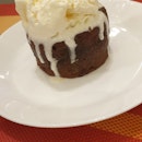 Molten Lava Cake with Single Scoop Ice Cream
