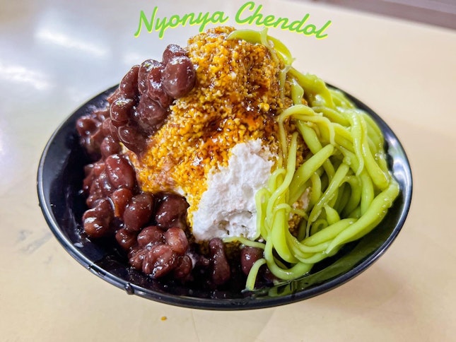 The weather is so hot because it’s time for you to indulge in some ice cold chendol!!