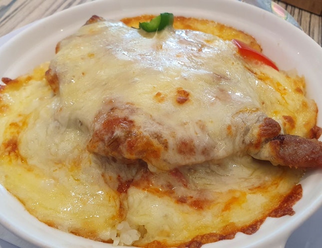 Cheese Baked Rice With Chicken Chop
