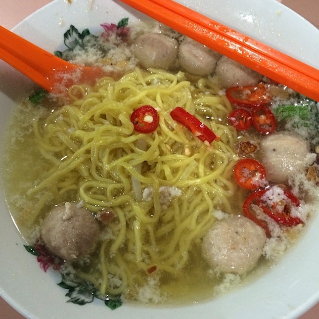 #bakchormee #foodporn #foodgasm #bedokblk85 #sgig #igsg #instasg #sg #food #getinmytummy #nicglw #dinnerinsingapore #singapore