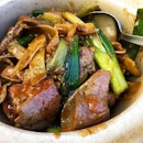 Claypot Liver
_
Liver must be cooked to right degree of doneness 
_
#sqtop_cantonese 
#sqtop_seafood 
#burpple #burpplesg