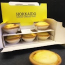 Yummy Hokkaido Baked Cheese Tarts from Jurong Point, not to be confused with the ones from Bake.