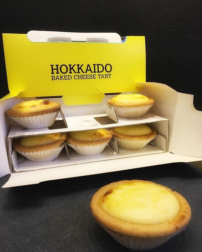 Yummy Hokkaido Baked Cheese Tarts from Jurong Point, not to be confused with the ones from Bake.